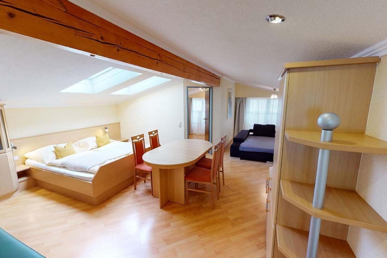 Voralpenhotel Schmoller Sankt Georgen im Attergau Exterior photo